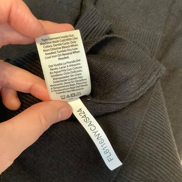 NWT Free Assembly Women’s Medium Black Lightweight Hoodie 50% Viscose Layering - Picture 7 of 9